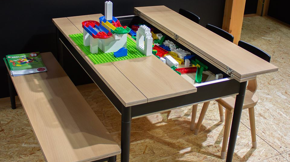 Bänkchen für Legotisch