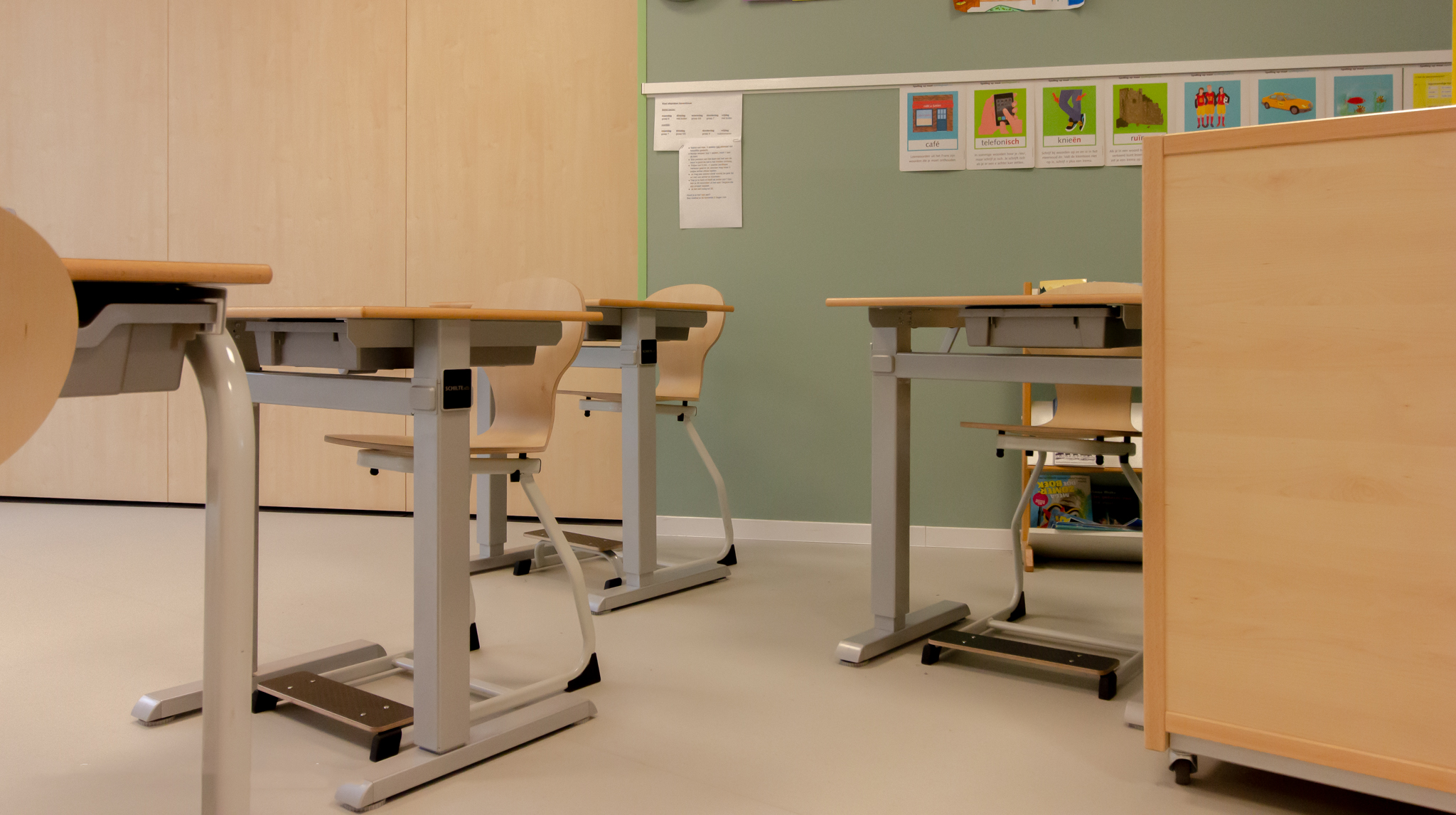 Höhenverstellbarer Schüler Tisch Höhenverstellbarer Schüler Tisch